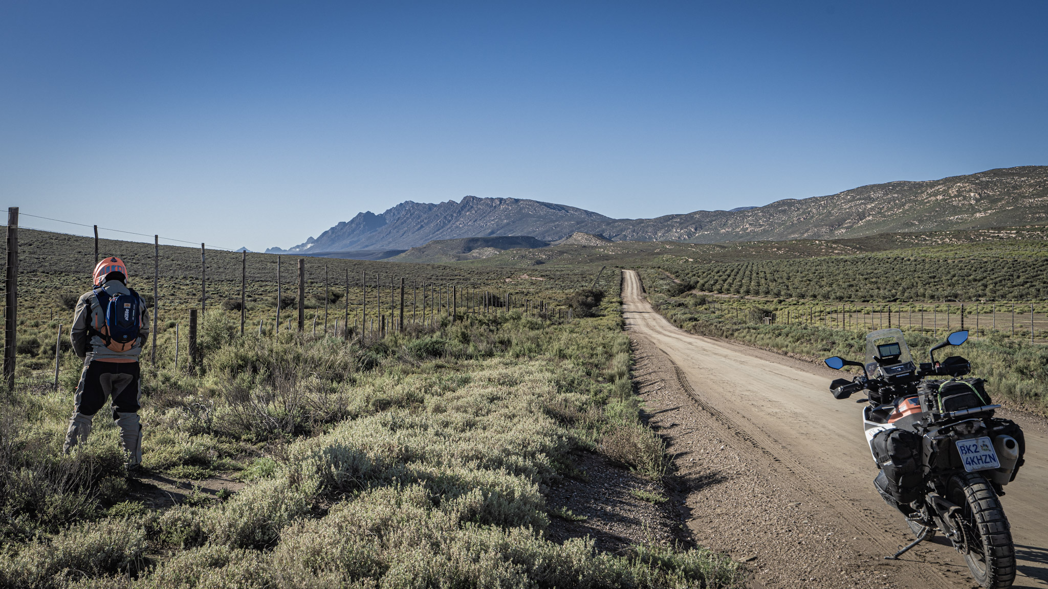 Gravel road Pit-Stop
