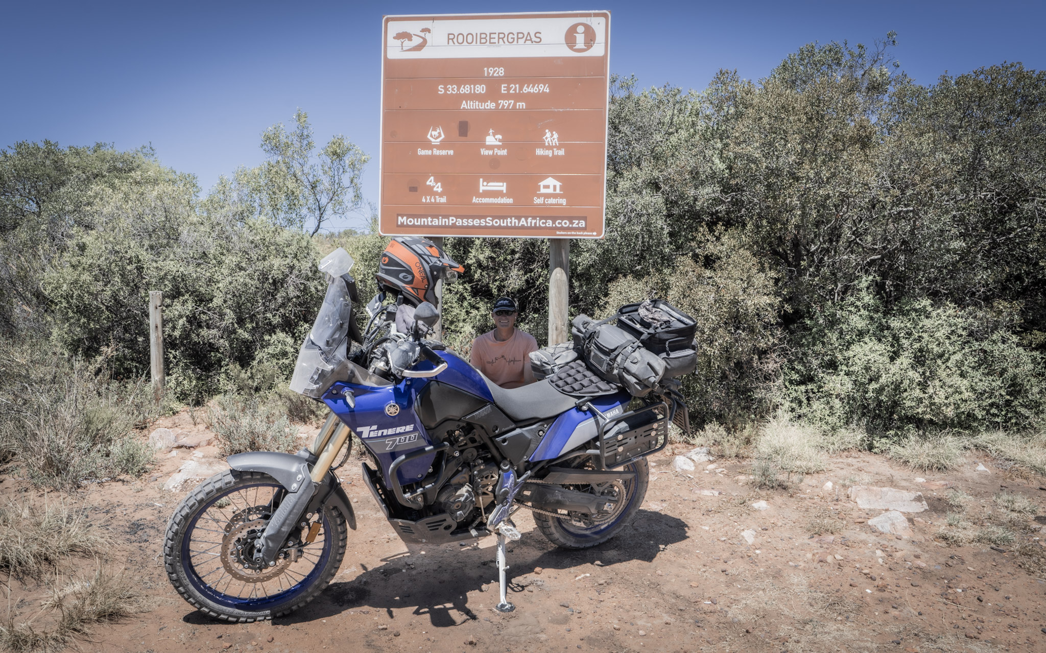 In the shade - Rooiberg Pass