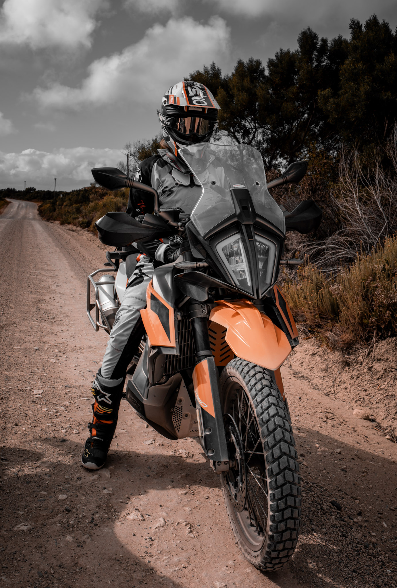 Lady Teya (13) riding her KTM 790