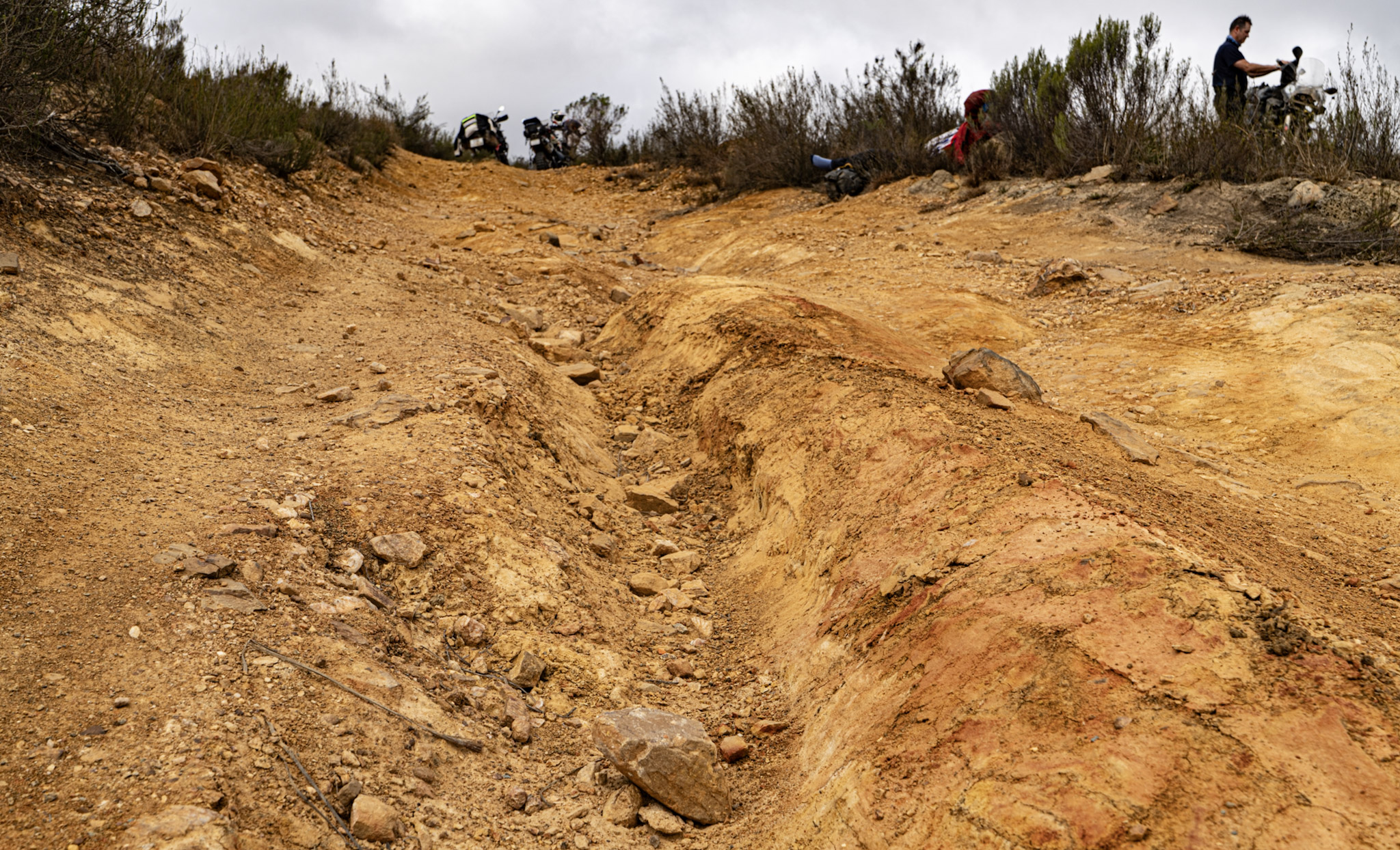 Gravel track section up Cockscomb Pass